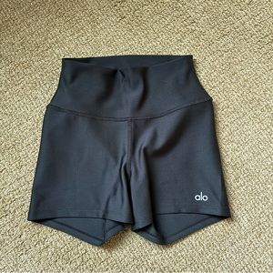 Alo High Waist Airlift Short